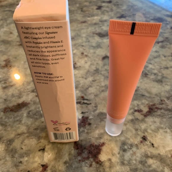 Ona New York Brightening Eye Cream brand new in box 15 ml. Full size - Picture 3 of 6